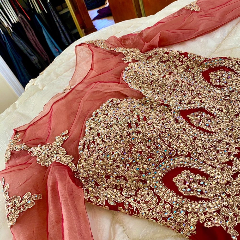Long burgundy prom dress